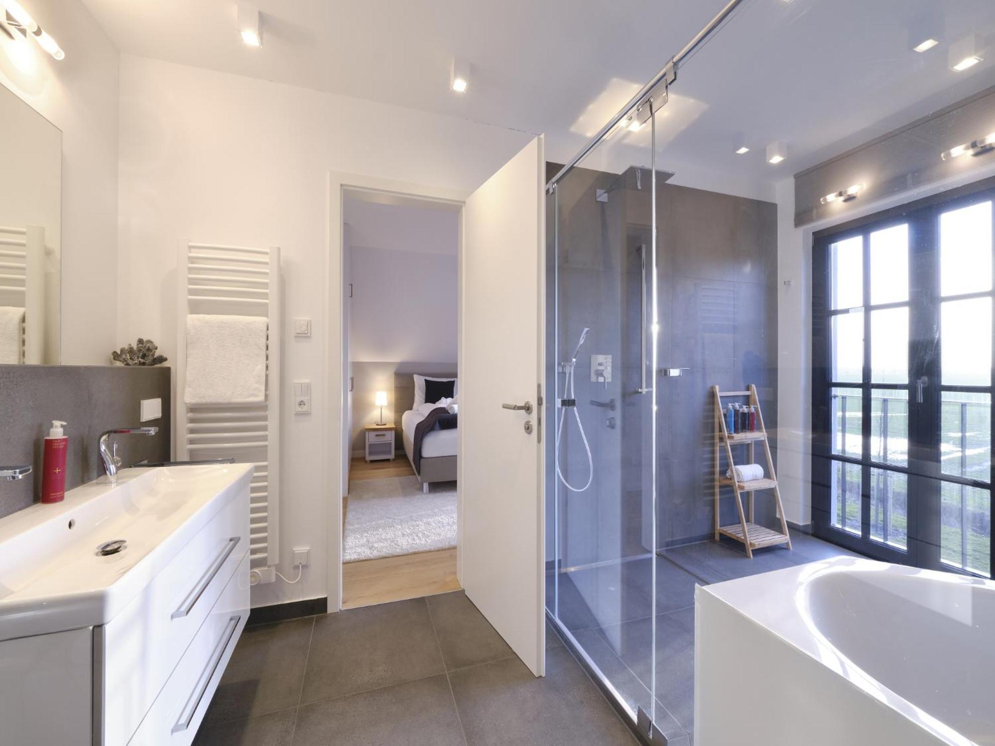 Reetland Am Meer - Luxusplus Reetdachvilla Mit 4 Schlafzimmern, Aussensauna, Loungebereich Und Kamin G07 Dranske Ngoại thất bức ảnh